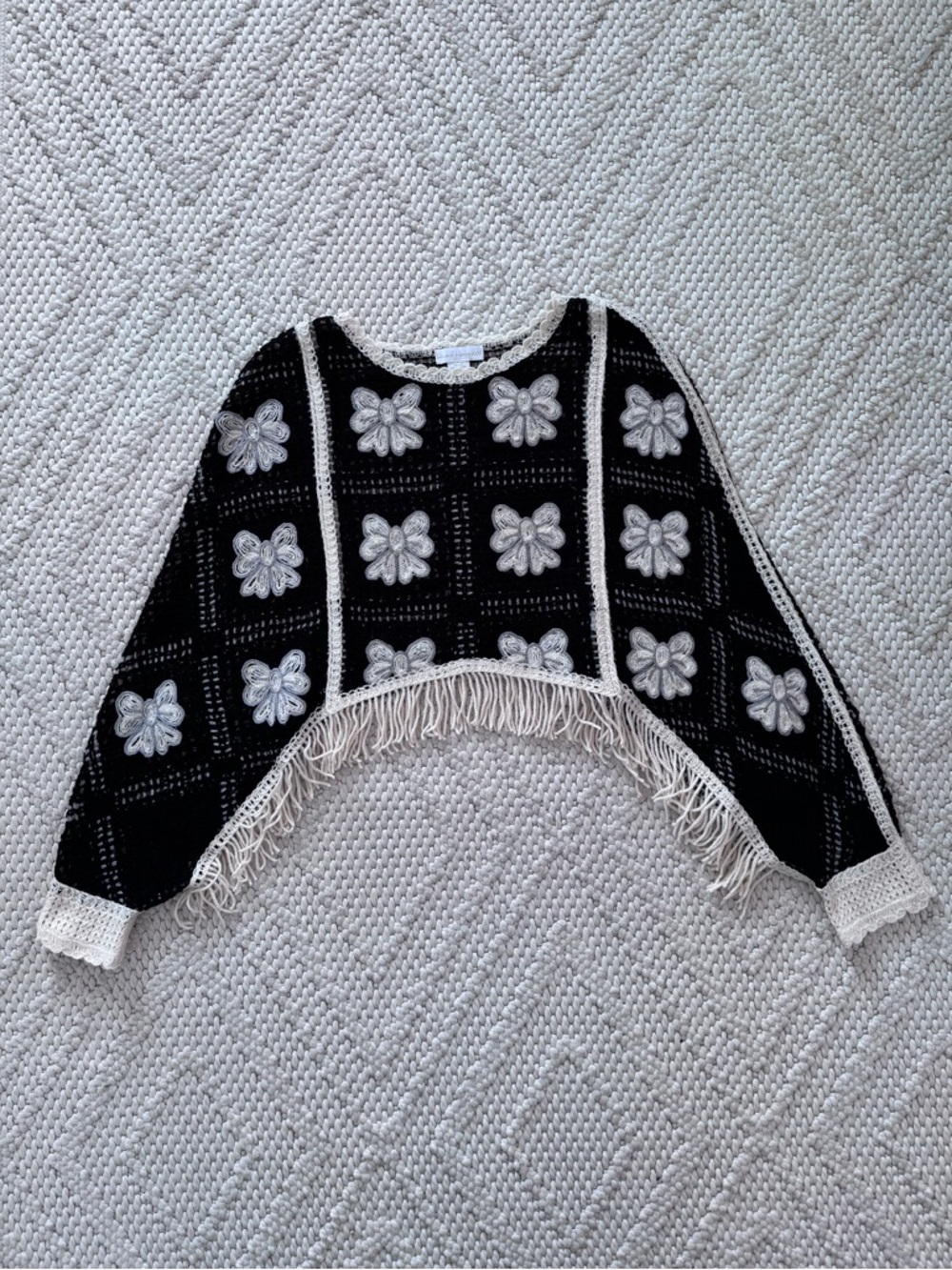 House of Harlow 1960 Black & Cream Knit Crochet Fringe Poncho Sweater